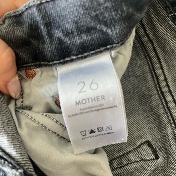Mother- the rambler zip flood outta sight. Women's Black Jeans - Picture 3 of 5
